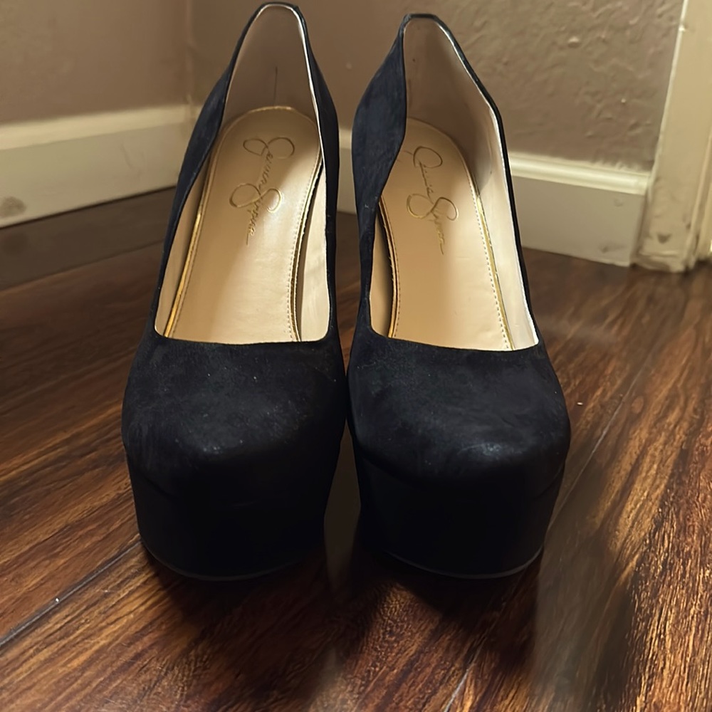 Jessica Simpson rich suede platform pump in Size 13 new in box Rare Smokin hot